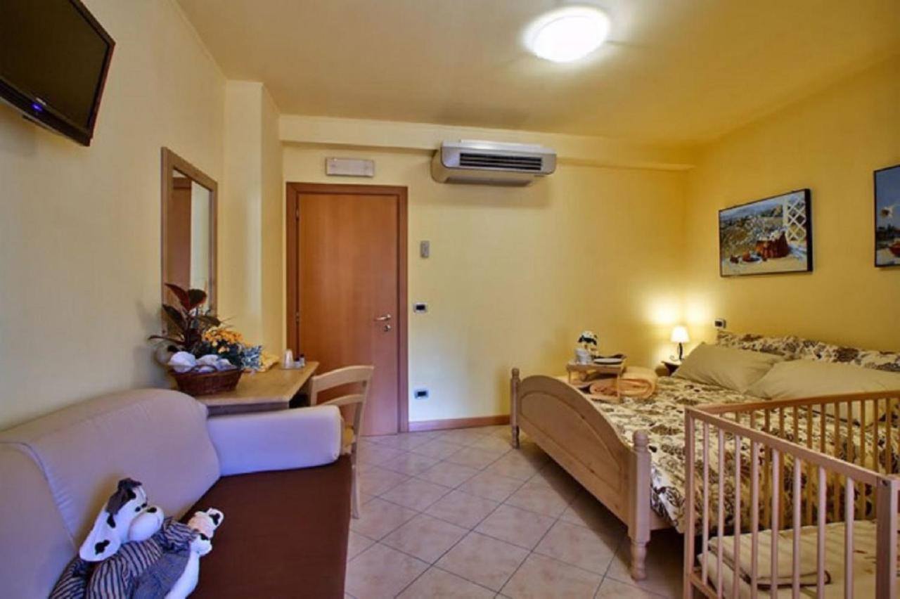 Pergola Rooms Тольмедзо Экстерьер фото