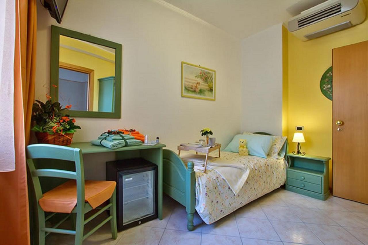Pergola Rooms Тольмедзо Экстерьер фото