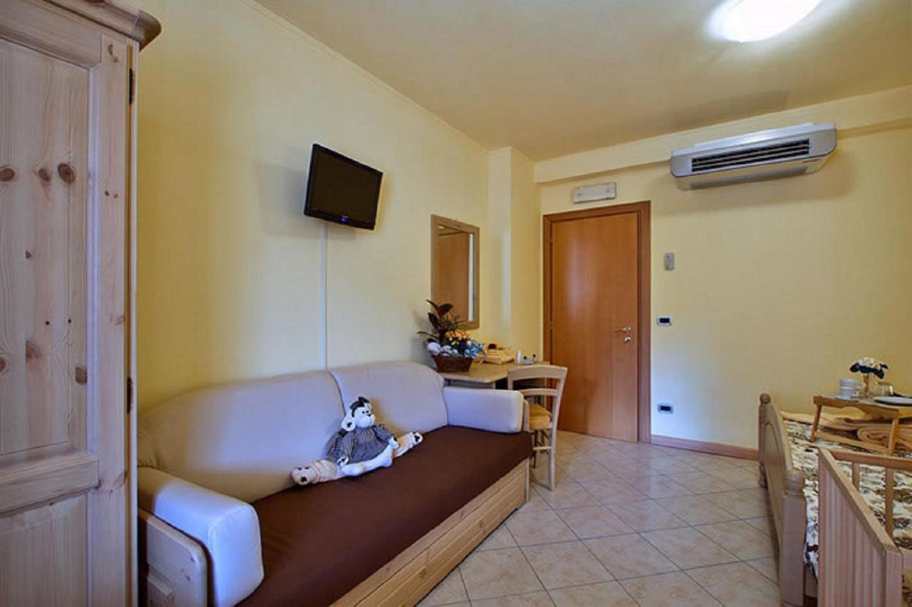 Pergola Rooms Тольмедзо Экстерьер фото